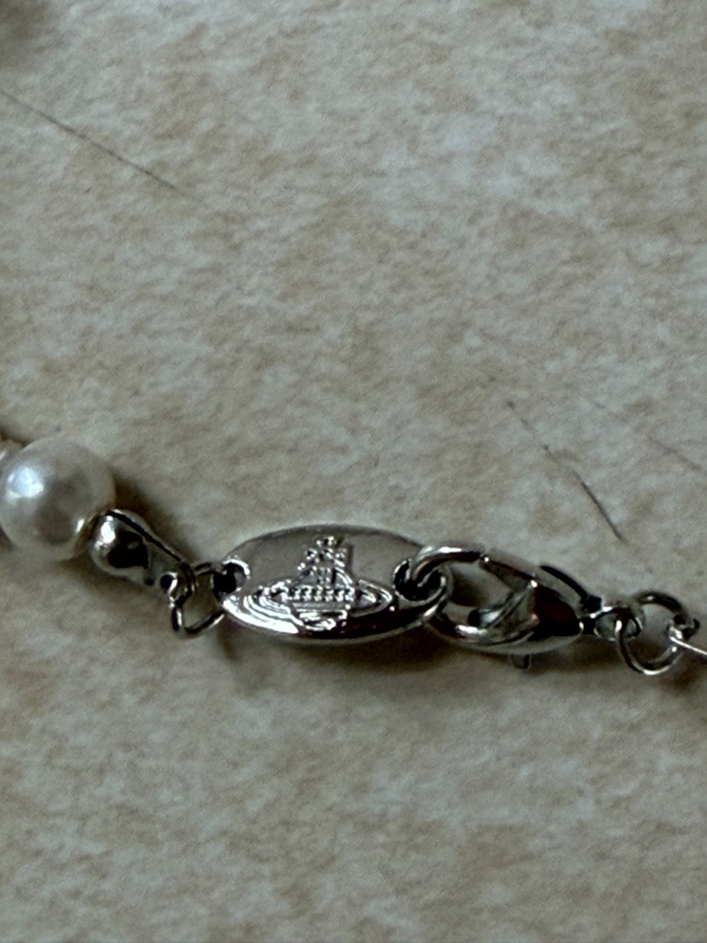 Vivienne Westwood White Pearl Orb choker Necklace - Picture 5 of 5